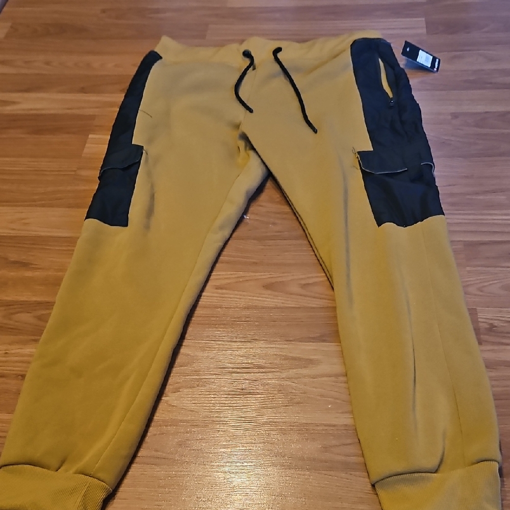Men's Black and Tan Jogger Pants
